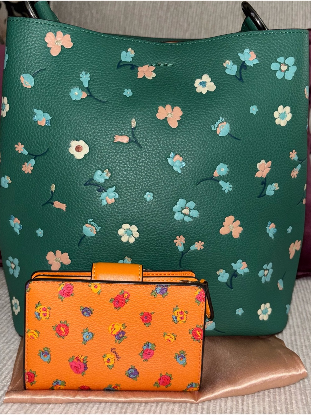 Coach Town Bucket Bag Mystical Floral Print with Wallet Bundle - Picture 2 of 10